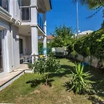 Detached With Private Pool In Calista *