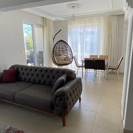 Detached With Private Pool In Calista Vila