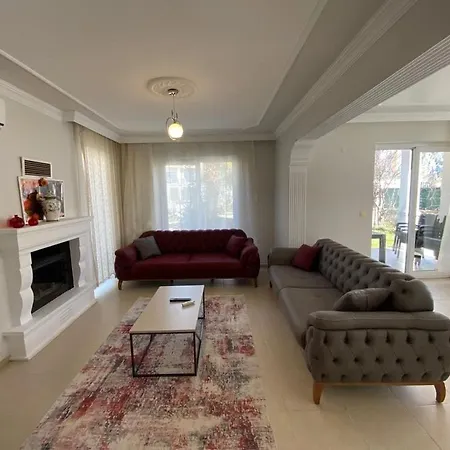 Villa Detached With Private Pool In Calista