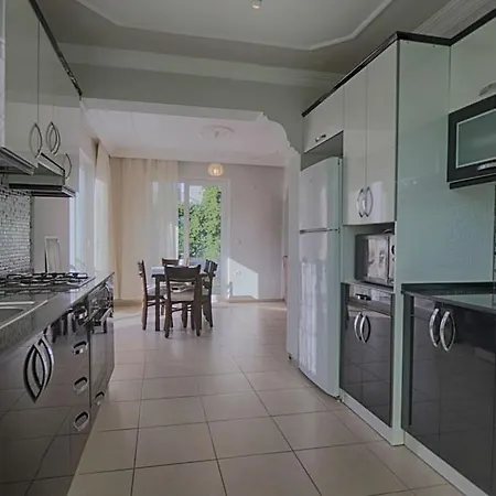 Villa Detached With Private Pool In Calista