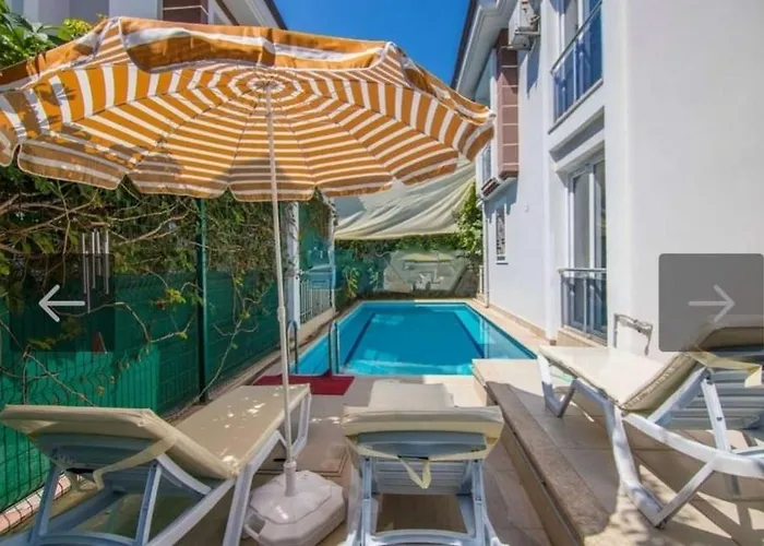 Villa Detached With Private Pool In çalışta