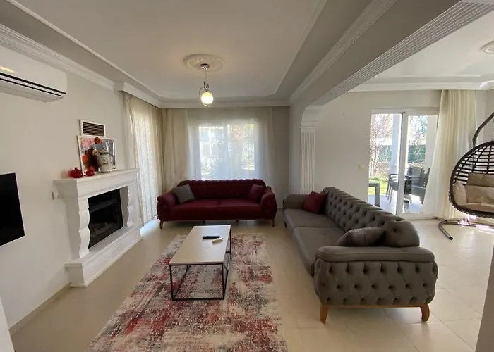 Villa Detached With Private Pool In çalışta
