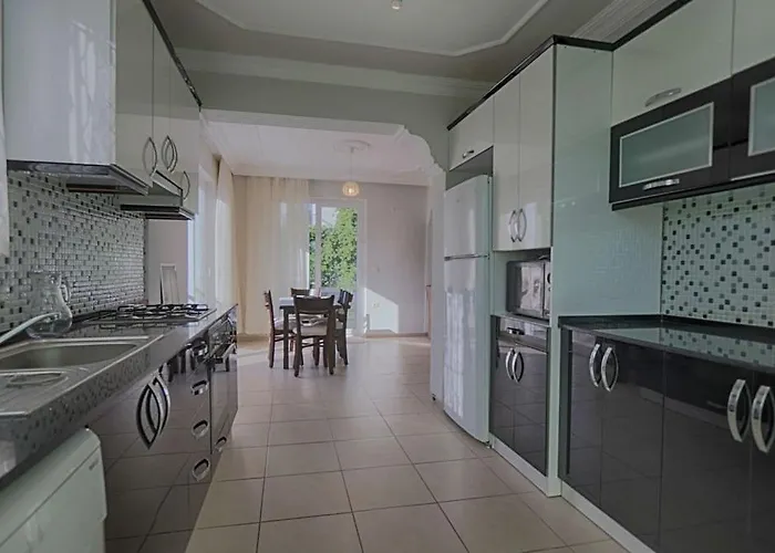 Villa Detached With Private Pool In çalışta