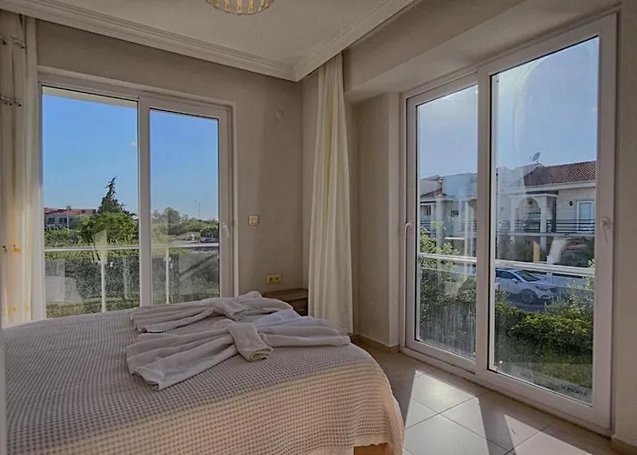 Villa Detached With Private Pool In Calista