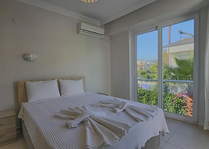 Detached With Private Pool In çalışta Villa Fethiye